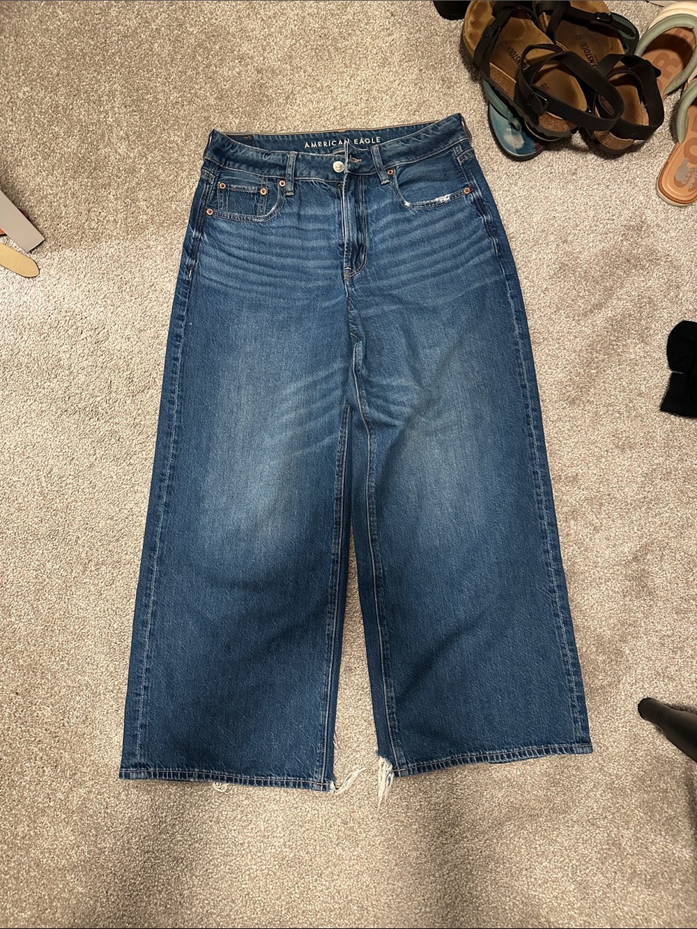 AE wide leg jeans medium wash